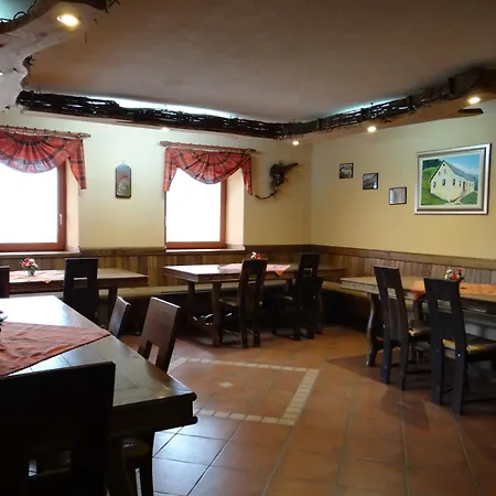 Trebusak Laze v Tuhinju