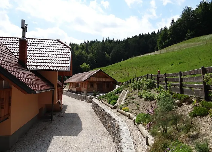 Trebusak Laze v Tuhinju