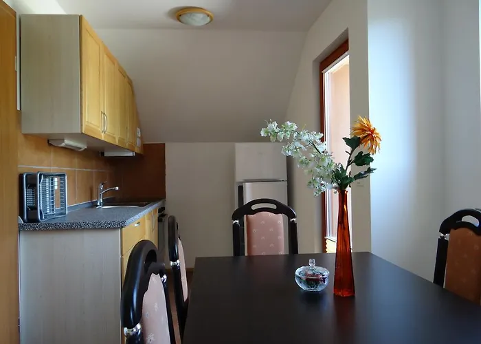 Trebusak Laze v Tuhinju