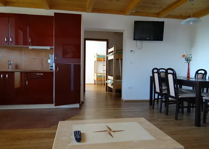 Apartament Trebusak Laze v Tuhinju