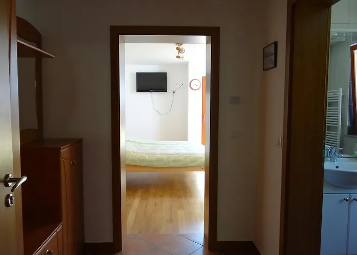 Trebusak Laze v Tuhinju